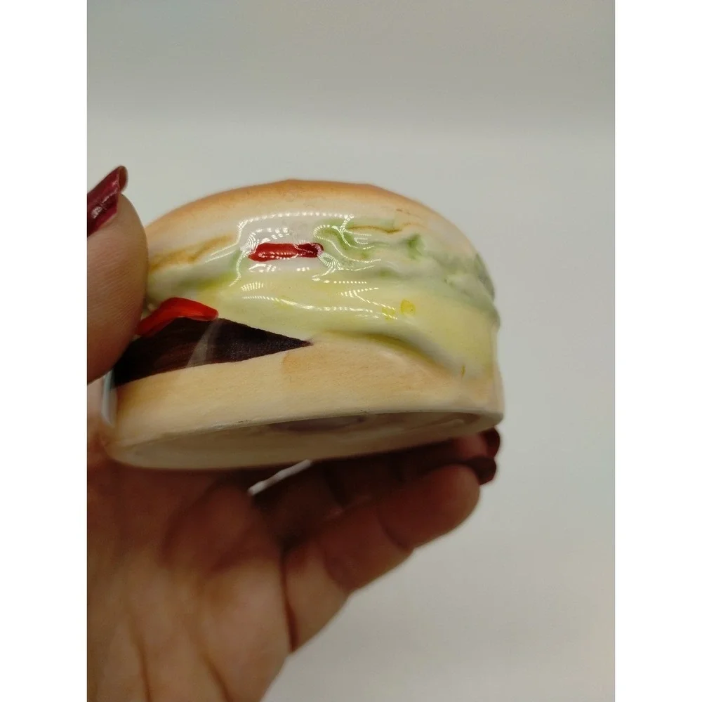 Ceramic Cheeseburgers Salt And Pepper Shakers Stoppers Intact